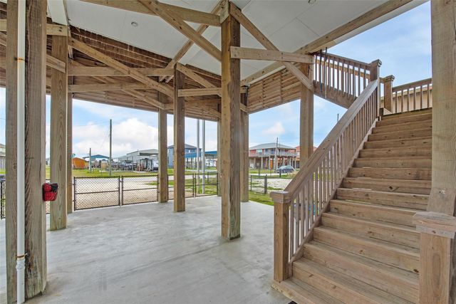 858 East Road, Crystal Beach, TX 77650