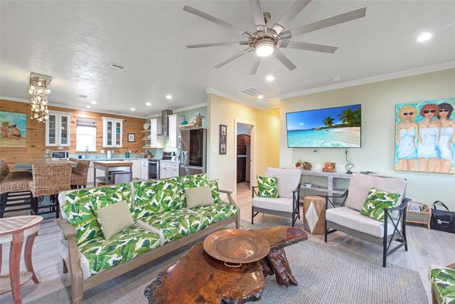 858 East Road, Crystal Beach, TX 77650