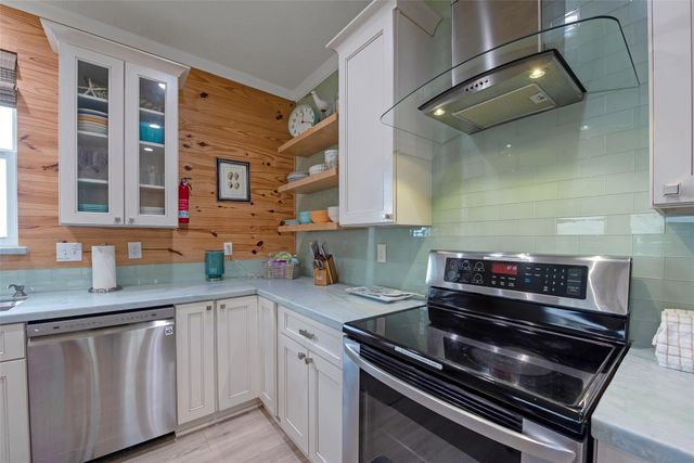858 East Road, Crystal Beach, TX 77650