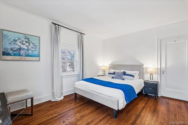 107 Crawford Terrace, New Rochelle, NY 10804