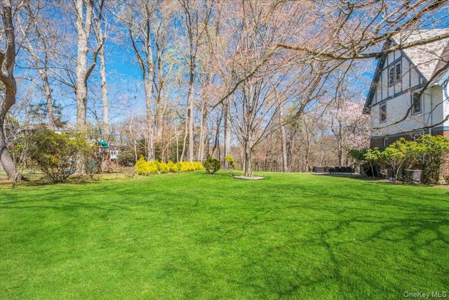 107 Crawford Terrace, New Rochelle, NY 10804