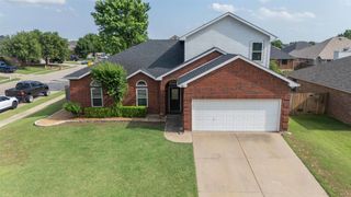 951 Benjamin Drive, Burleson, TX 76028