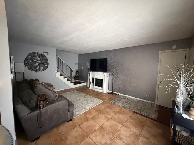 6254 Kit Carson Drive 6254, Hanover Park, IL 60133