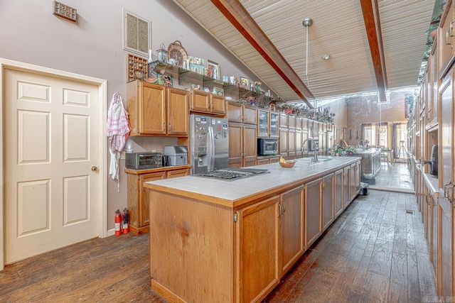 2806 Harrisburg Rd, Jonesboro, AR 72401