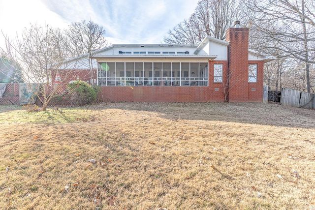 2806 Harrisburg Rd, Jonesboro, AR 72401