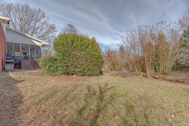 2806 Harrisburg Rd, Jonesboro, AR 72401