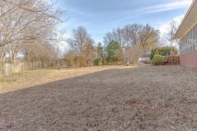 2806 Harrisburg Rd, Jonesboro, AR 72401