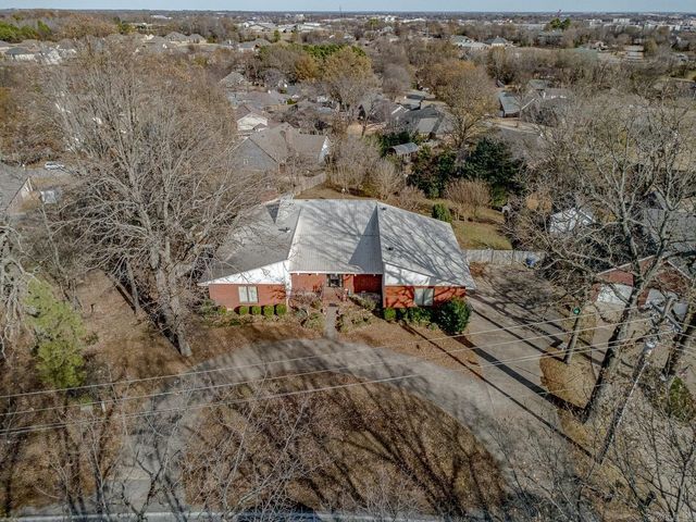 2806 Harrisburg Rd, Jonesboro, AR 72401