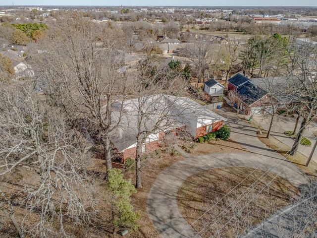 2806 Harrisburg Rd, Jonesboro, AR 72401