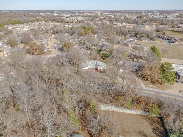 2806 Harrisburg Rd, Jonesboro, AR 72401