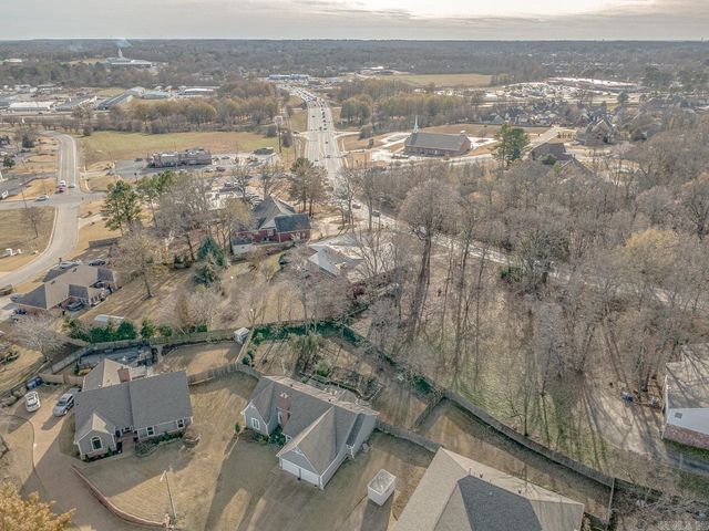 2806 Harrisburg Rd, Jonesboro, AR 72401