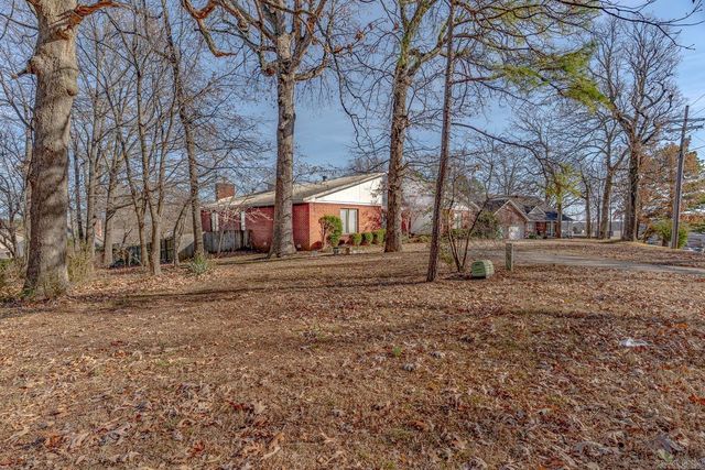 2806 Harrisburg Rd, Jonesboro, AR 72401