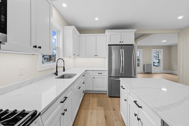 1163 New Boston Rd, Fall River, MA 02720