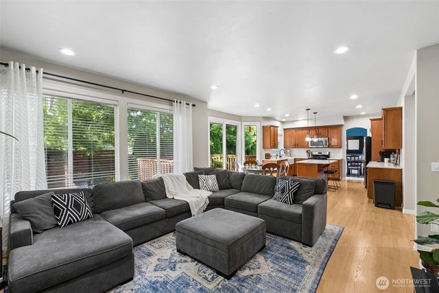 3024 20th Street Pl SW, Puyallup, WA 98373