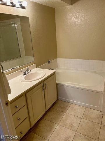 7821 Gable Lane, Las Vegas, NV 89145