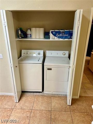 7821 Gable Lane, Las Vegas, NV 89145