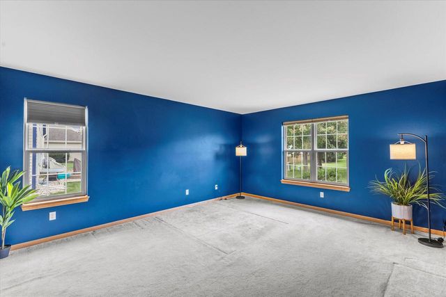 4106 Stillwater CIRCLE, Waukesha, WI 53189