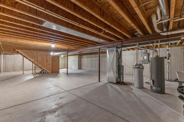 4106 Stillwater CIRCLE, Waukesha, WI 53189