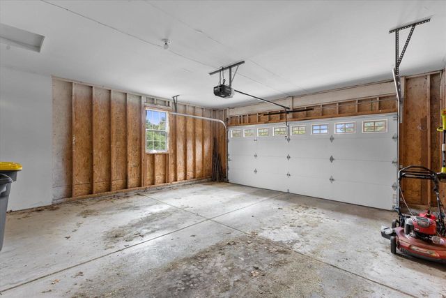 4106 Stillwater CIRCLE, Waukesha, WI 53189
