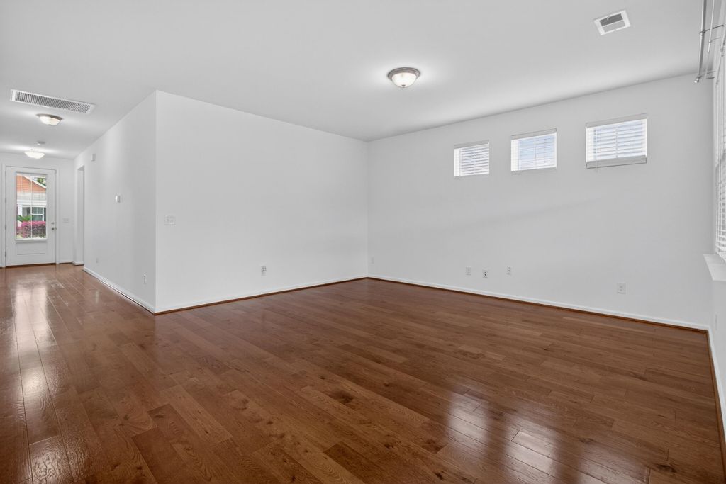 Image 11 of property listing at 316 Knawl Road, Moncks Corner, SC 29461