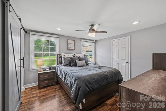 561 Primrose Lane NW, Concord, NC 28027