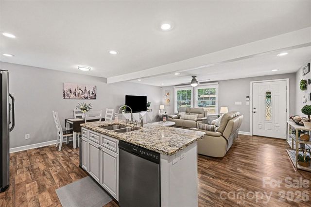 561 Primrose Lane NW, Concord, NC 28027
