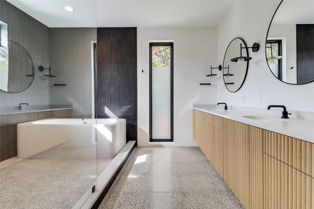 1609 W 12th ST, Austin, TX 78703