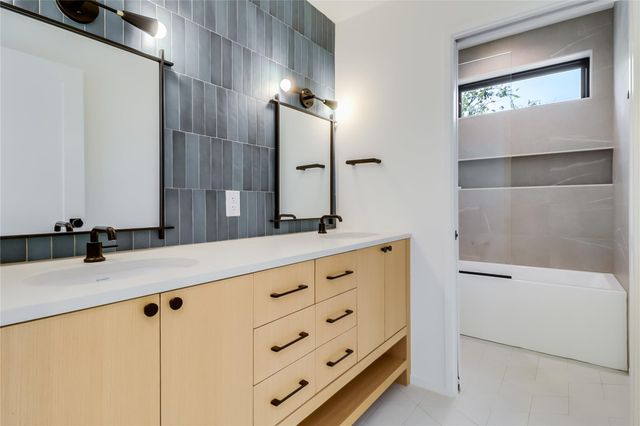 1609 W 12th ST, Austin, TX 78703