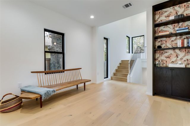 1609 W 12th ST, Austin, TX 78703