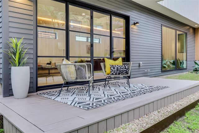 1609 W 12th ST, Austin, TX 78703