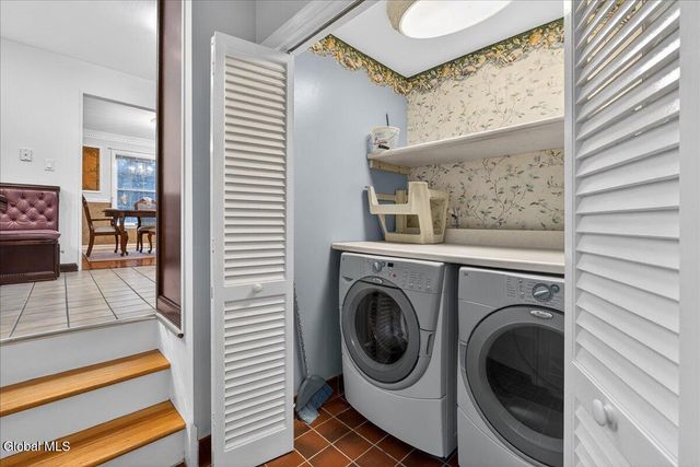 19 Carriage Lane, Brunswick, NY 12180