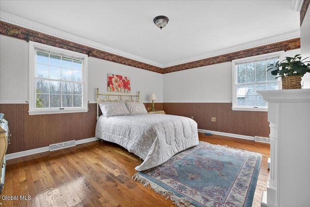 19 Carriage Lane, Brunswick, NY 12180