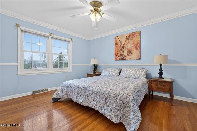 19 Carriage Lane, Brunswick, NY 12180