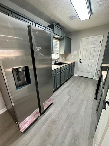 3203 Roosevelt Ave, Midland, TX 79703