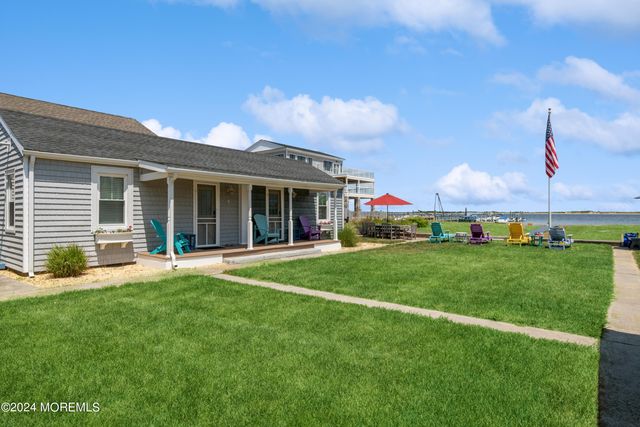 58 5th Street B, Highlands, NJ 07732