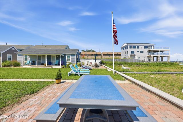 58 5th Street B, Highlands, NJ 07732