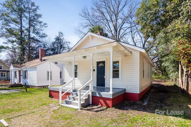 2208 Camp Greene Street, Charlotte, NC 28208