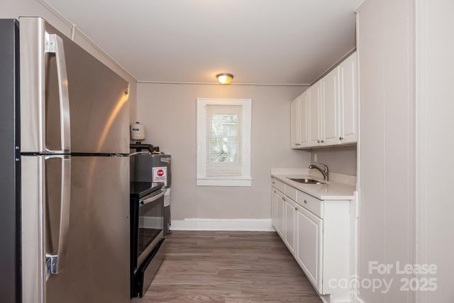 2208 Camp Greene Street, Charlotte, NC 28208