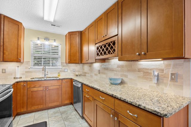 1537 Gulfstream Ct., Surfside Beach, SC 29575