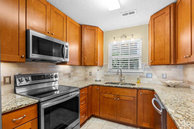1537 Gulfstream Ct., Surfside Beach, SC 29575