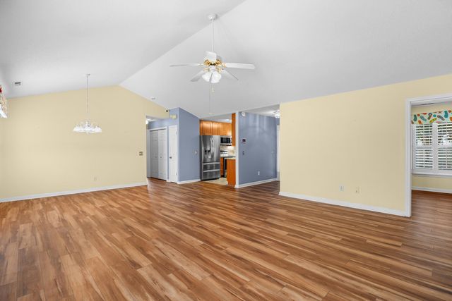 1537 Gulfstream Ct., Surfside Beach, SC 29575