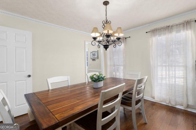 705 Springview Court, Roswell, GA 30076