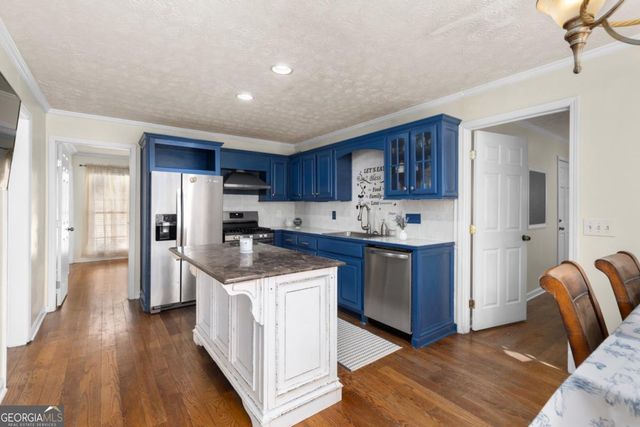 705 Springview Court, Roswell, GA 30076