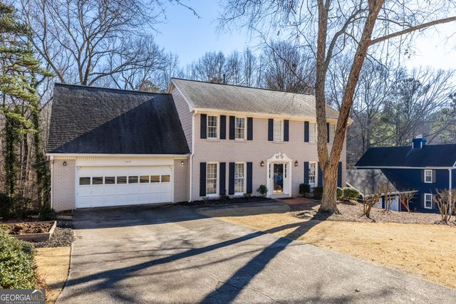 705 Springview Court, Roswell, GA 30076