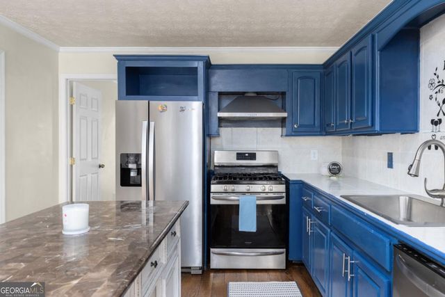 705 Springview Court, Roswell, GA 30076