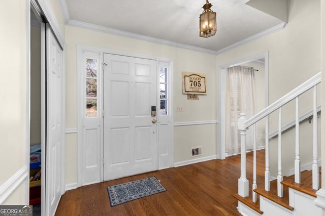 705 Springview Court, Roswell, GA 30076