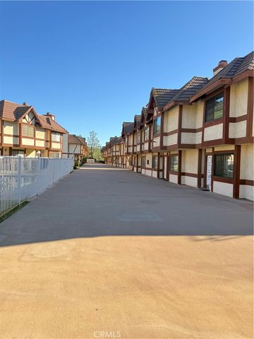 9325 Sunland Park Drive 2, Sun Valley, CA 91352