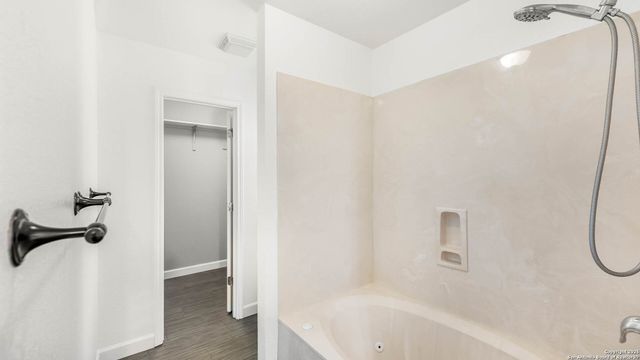 2204 Geneva, Castroville, TX 78009