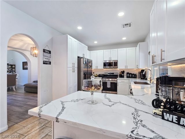 1557 Point Kirby Avenue, Las Vegas, NV 89123