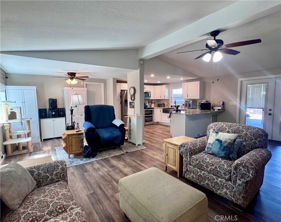 Image 10 of property listing at 3101 9th Street, Clearlake, CA 95422